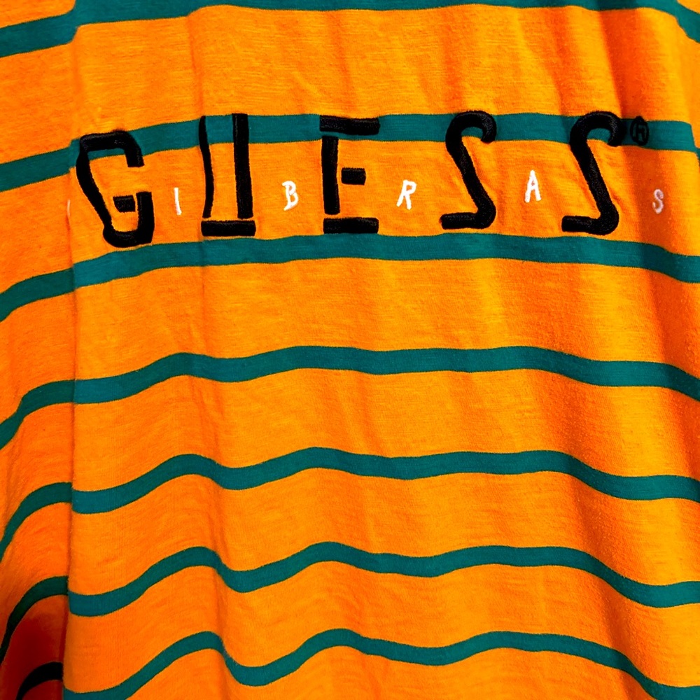 Guess - Picture 3 of 4